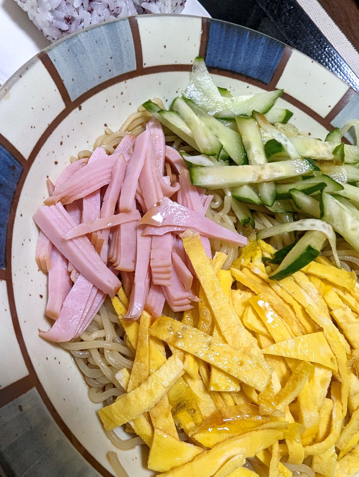 本日の朝食兼昼食