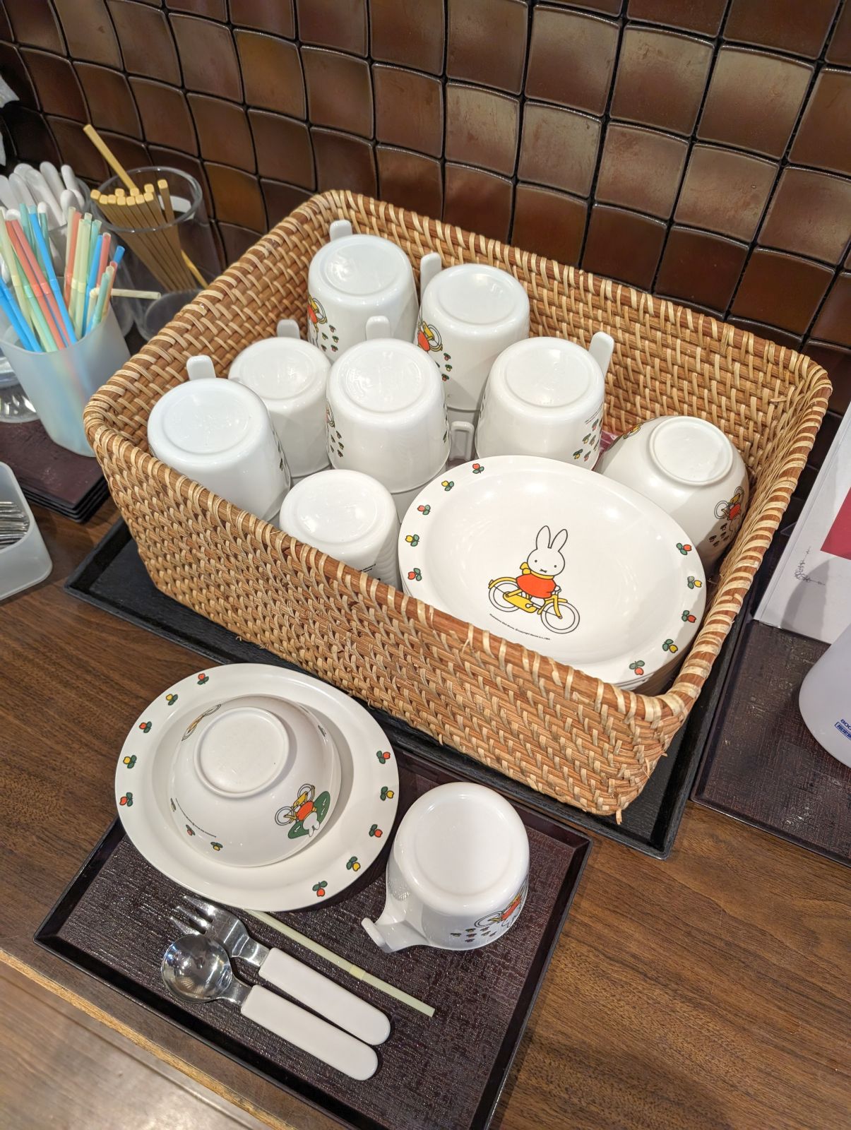 お子様向け食器